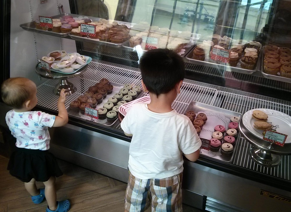 Erin McKenna’s Bakery, Downtown Disney Best Allergy Sites