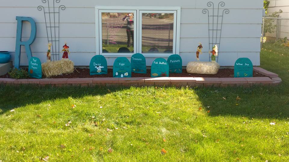Get Creative with the Teal Pumpkin Project: Teal Graveyard Get Creative with the Teal Pumpkin Project: Teal Graveyard